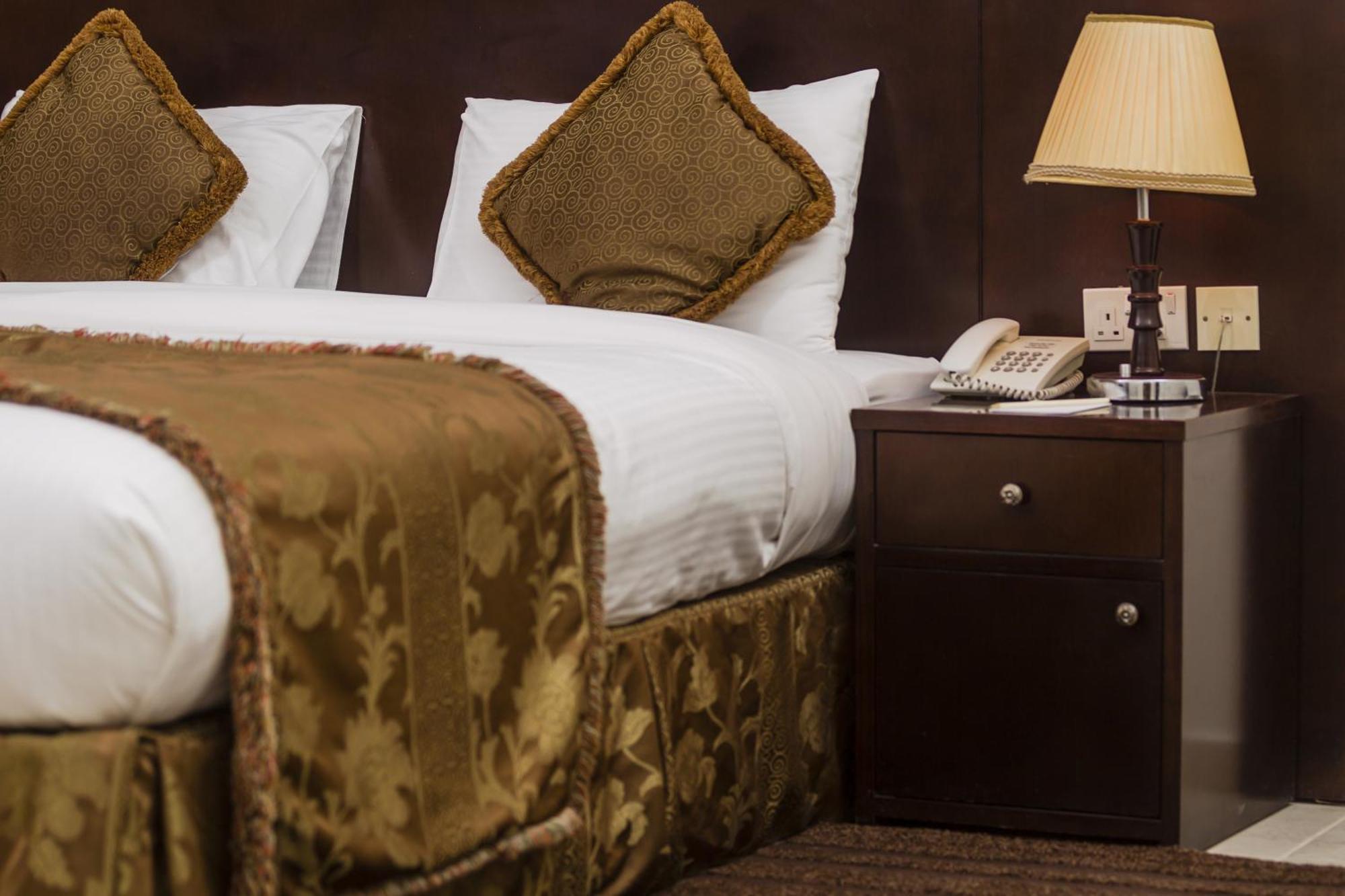 Arabian Dreams Hotel Apartments Dubai Room photo