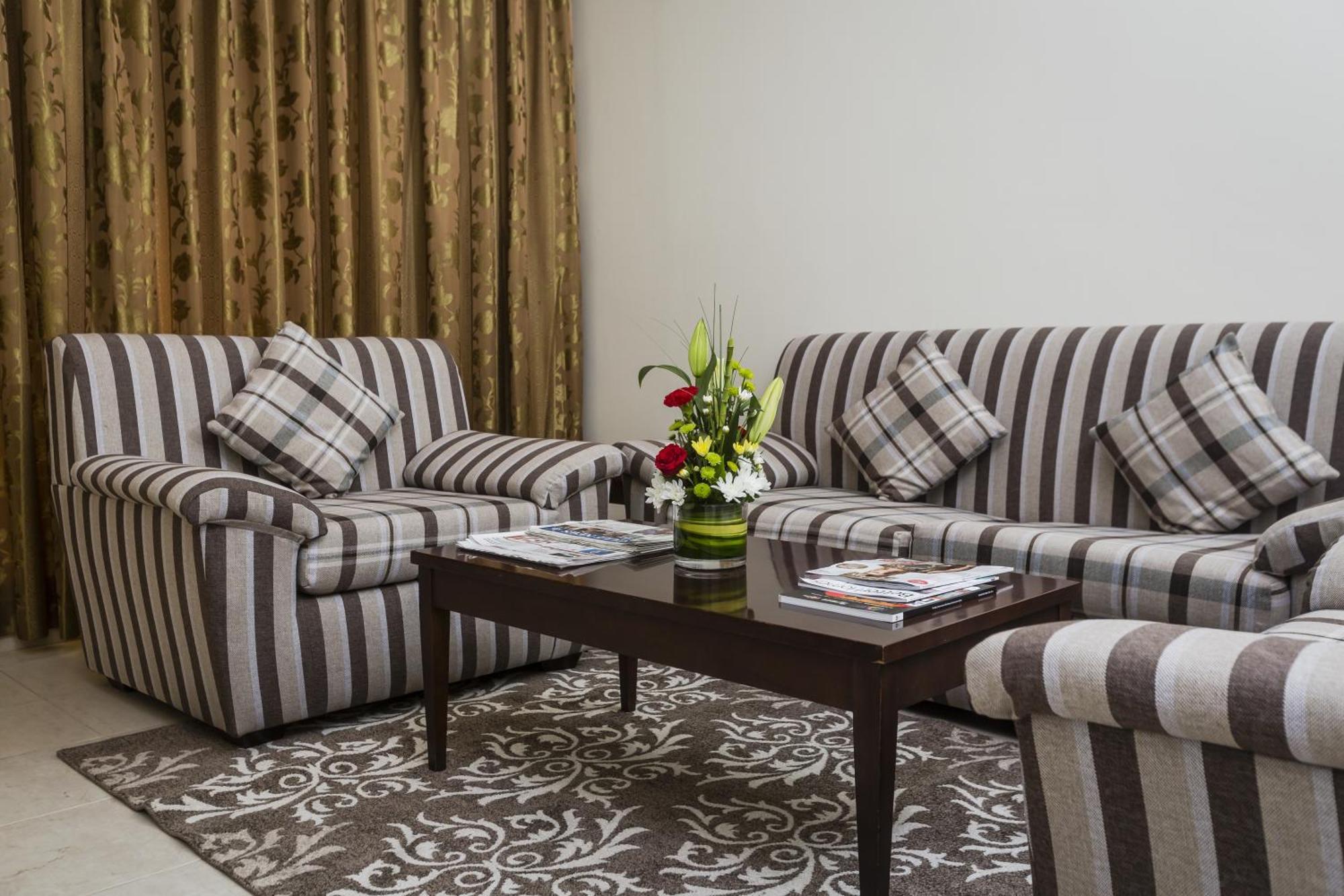 Arabian Dreams Hotel Apartments Dubai Room photo